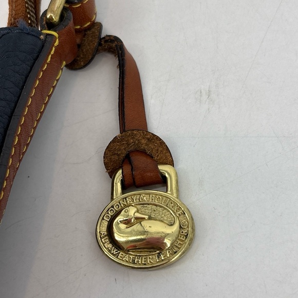 Dooney & Bourke Dark Navy Pebbled Leather Shoulder Bag Mini Vintage -Rare - Picture 4 of 12